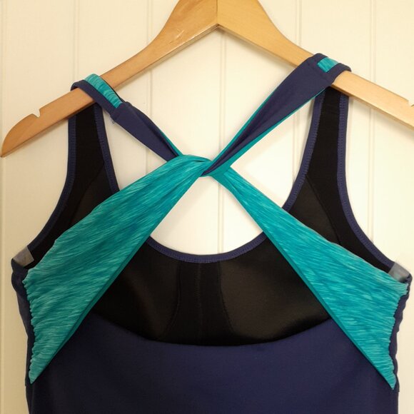 Lucy Twist Back Tank with Built-In Bra Blue Size L - Picture 5 of 11